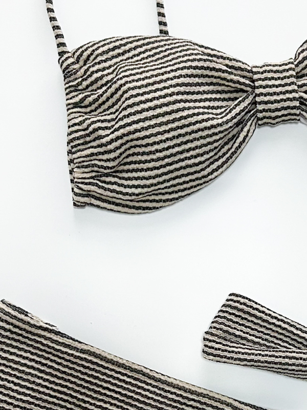 Striped three-piece bikini